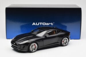 Jaguar F-Type R X152 Мат Черен AUTOart 1:18 73652 Композит — снимка 8 от 8
