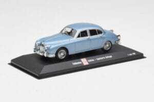 Jaguar Mk II Blue Metallic Minichamps 1:43 433130604 Метал — снимка 2 от 4