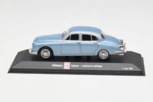 Jaguar Mk II Blue Metallic Minichamps 1:43 433130604 Метал