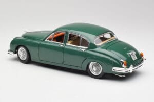 Jaguar Mk II British Racing Зелен Maisto 1:18 50287 Метал — снимка 7 от 8
