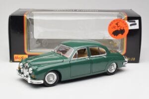 Jaguar Mk II British Racing Зелен Maisto 1:18 50287 Метал — снимка 8 от 8