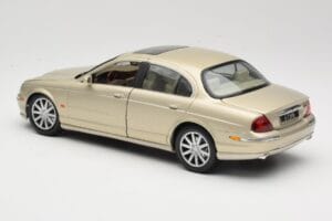 Jaguar S-Type X200 Бронзов Maisto 1:18 50332 Метал — снимка 7 от 8