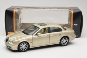 Jaguar S-Type X200 Бронзов Maisto 1:18 50332 Метал — снимка 8 от 8
