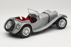 Jaguar SS100 Сребрист Bburago 1:18 3006-M2 Метал — снимка 2 от 6