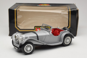 Jaguar SS100 Сребрист Bburago 1:18 3006-M2 Метал — снимка 6 от 6
