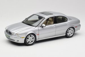 Jaguar X-Type Сребрист Maisto 1:18 7271328 Метал