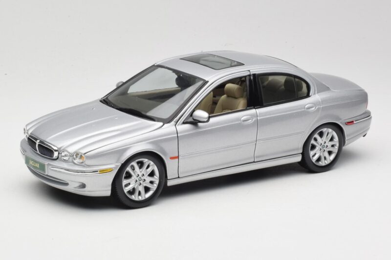 Jaguar X-Type Сребрист Maisto 1:18 7271328 Метал