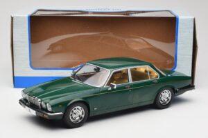 Jaguar XJ Series III Тъмнозелен MCG 1:18 MCG18175 Метал — снимка 6 от 6