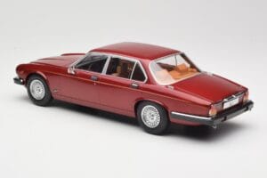 Jaguar XJ Series III Metallic Dark Red MCG 1:18 MCG18176 Метал — снимка 5 от 6