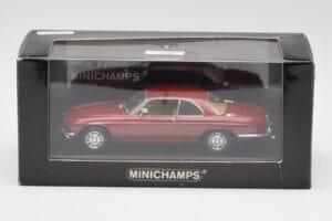 Jaguar XJ12 Coupe Regency Червен Minichamps 1:43 400130461 Метал — снимка 4 от 4