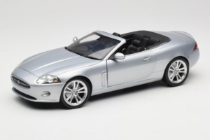 Jaguar XK X150 Кабриолет Сребрист Minichamps 1:18 153130533 Метал