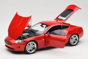 Jaguar XK X150 Червен Minichamps 1:18 150130503 Метал — снимка 2 от 8
