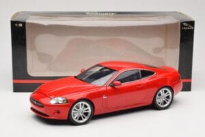 Jaguar XK X150 Червен Minichamps 1:18 150130503 Метал — снимка 8 от 8