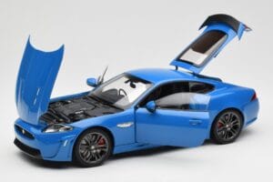 Jaguar XKR-S X150 French Racing Син AUTOart 1:18 73641 Метал — снимка 2 от 8