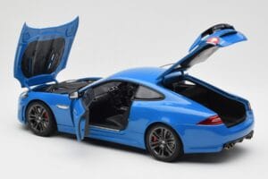 Jaguar XKR-S X150 French Racing Син AUTOart 1:18 73641 Метал — снимка 5 от 8