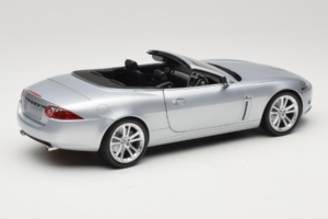 Jaguar XK X150 Кабриолет Сребрист Minichamps 1:18 150130531 Метал — снимка 3 от 8