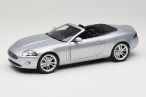 Jaguar XK X150 Кабриолет Сребрист Minichamps 1:18 150130531 Метал