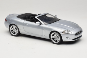 Jaguar XK X150 Кабриолет Сребрист Minichamps 1:18 150130531 Метал — снимка 6 от 8