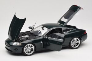 Jaguar XK X150 Coupe Зелен Minichamps 1:18 150130501 Метал — снимка 2 от 8