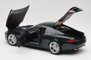 Jaguar XK X150 Coupe Зелен Minichamps 1:18 150130501 Метал — снимка 5 от 8