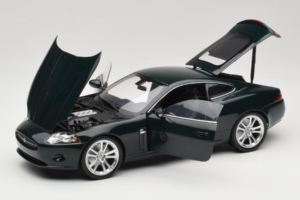 Jaguar XK X150 Зелен Minichamps 1:18 150130500 Метал — снимка 2 от 8