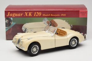 Jaguar XK120 Бял Eduscho 1:18 7482-1HTH Метал — снимка 8 от 8