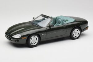 Jaguar XK8 X100 Кабриолет British Racing Зелен Maisto 1:18 50285 Метал