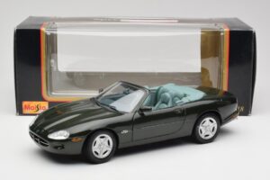 Jaguar XK8 X100 Кабриолет British Racing Зелен Maisto 1:18 50285 Метал — снимка 8 от 8
