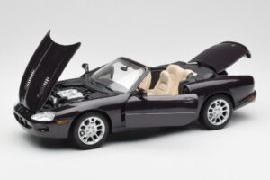 Jaguar XKR X100 Кабриолет Сив Maisto 1:18 50331 Метал — снимка 2 от 8