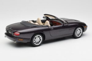 Jaguar XKR X100 Кабриолет Сив Maisto 1:18 50331 Метал — снимка 3 от 8
