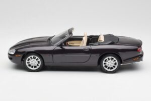 Jaguar XKR X100 Кабриолет Сив Maisto 1:18 50331 Метал — снимка 4 от 8