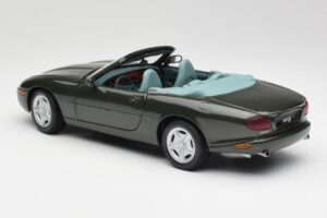 Jaguar XKR X100 Кабриолет Зелен Maisto 1:18 37800-M1 Метал — снимка 7 от 8