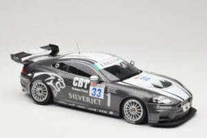 Jaguar XKR GT3 Quaife #33 P. Hall FIA GT3 Championship 2008 Minichamps 1:18 150081333 Метал — снимка 4 от 6