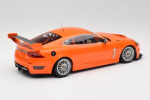 Jaguar XKR GT3 Racing Orange Minichamps 1:18 150081391 Метал — снимка 2 от 6