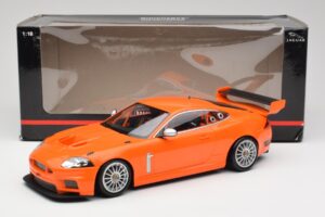 Jaguar XKR GT3 Racing Orange Minichamps 1:18 150081391 Метал — снимка 6 от 6