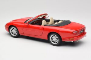 Jaguar XKR X100 Червен Maisto 1:18 50330 Метал — снимка 7 от 8