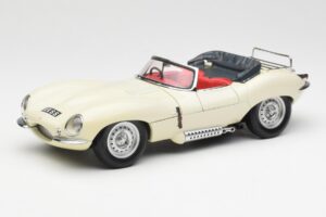 Jaguar XKSS Кремав AUTOart 1:18 73512 Метал