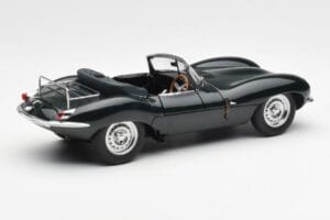 Jaguar XKSS Steve McQueen Personal Car AUTOart 1:18 73526 Метал — снимка 3 от 8