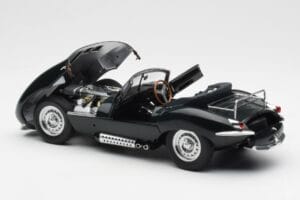Jaguar XKSS Steve McQueen Personal Car AUTOart 1:18 73526 Метал — снимка 5 от 8