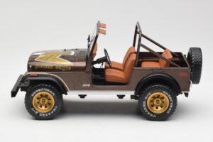 Jeep CJ-7 Golden Eagle Зелен MCG 1:18 MCG18109 Метал — снимка 3 от 6