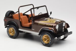 Jeep CJ-7 Golden Eagle Зелен MCG 1:18 MCG18109 Метал — снимка 4 от 6