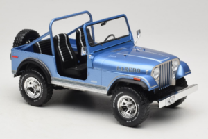 Jeep CJ-7 Laredo Син MCG 1:18 MCG18553 Метал — снимка 4 от 6