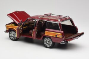 Jeep Grand Wagoneer Classic Червен AUTOart 1:18 74002 Метал — снимка 5 от 8