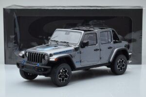 Jeep Wrangler 4xe Сребрист GT Spirit 1:18 GT419 Смола — снимка 6 от 6