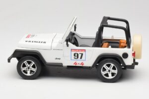 Jeep Wrangler Rallye #97 Бежов Solido 1:18 9012 Метал — снимка 3 от 6