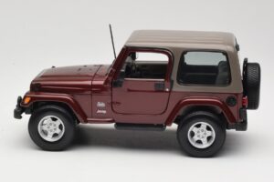 Jeep Wrangler TJ Sahara Червен Maisto 1:18 31662 Метал — снимка 4 от 8