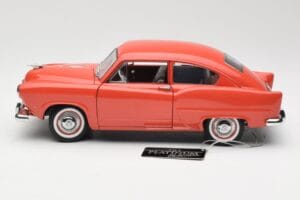 Kaiser Henry J Червен Sun Star 1:18 5092 Метал — снимка 4 от 8