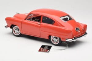 Kaiser Henry J Червен Sun Star 1:18 5092 Метал — снимка 7 от 8
