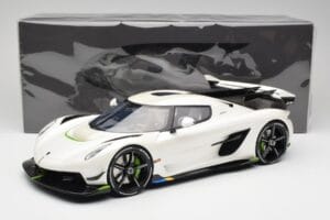 Koenigsegg Jesko Attack Crystal White Pearl GT Spirit 1:12 GT501 Смола — снимка 6 от 6