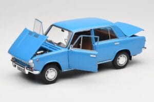Lada 1200 2101 Син IXO 1:18 18CMC204OP Метал — снимка 2 от 8